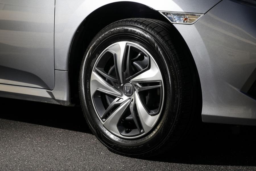 Колеса Honda Civic VTi Sedan (FC) 2019 года  (AU) (фото 35 из 35)